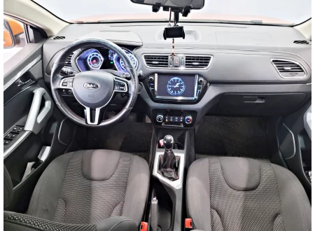 JAC T40