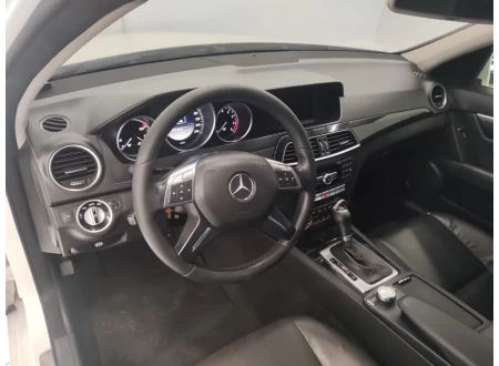 Mercedes-Benz C-180
