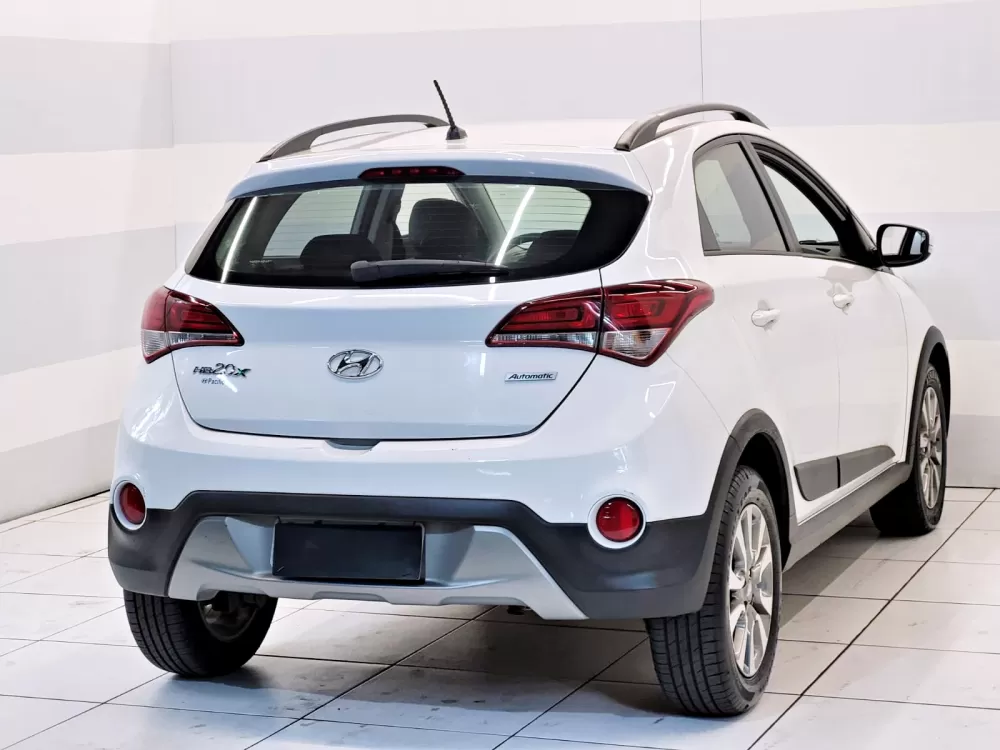 Hyundai HB20X