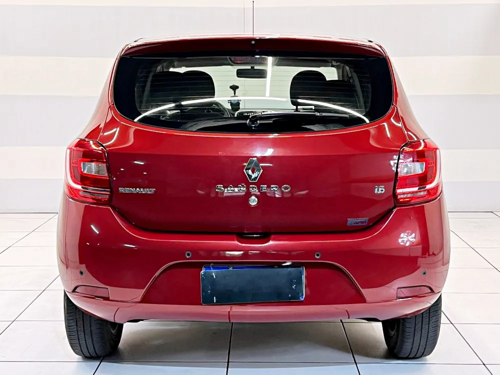 Renault SANDERO