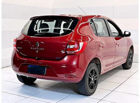 Renault SANDERO