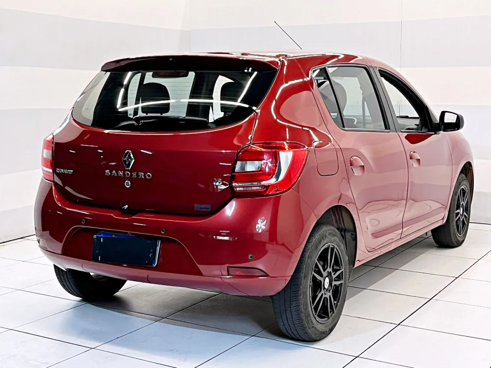 Renault SANDERO