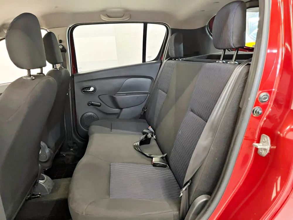 Renault SANDERO