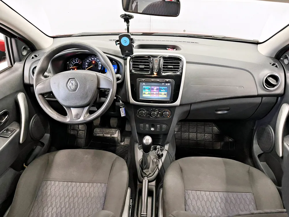 Renault SANDERO