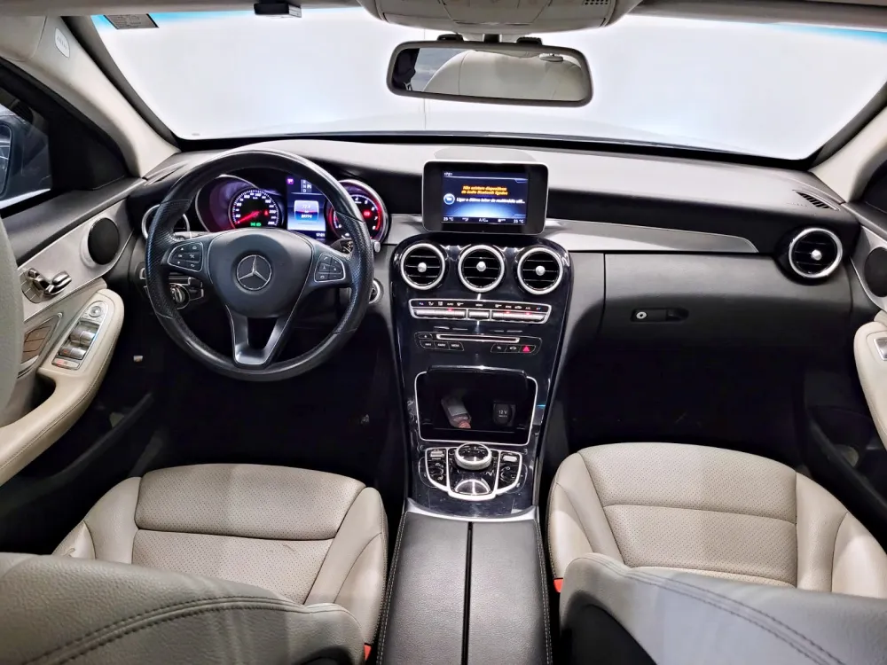 Mercedes-Benz C-200