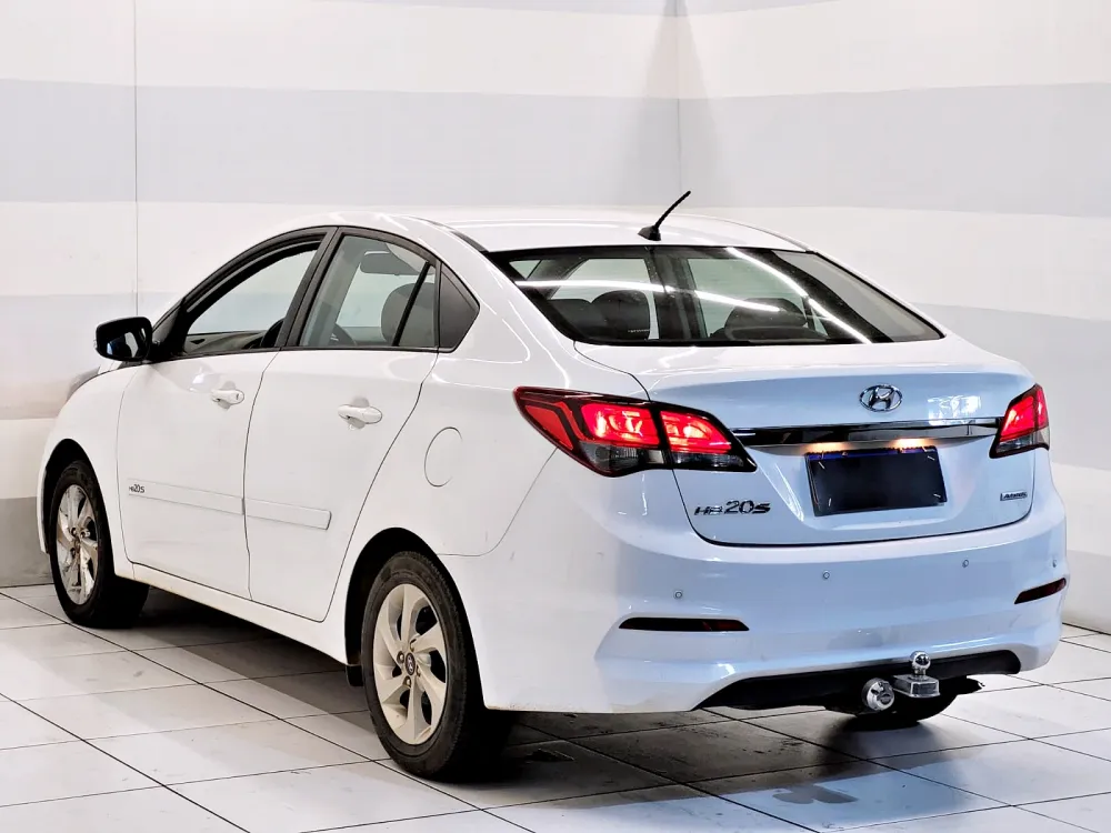 Hyundai HB20S