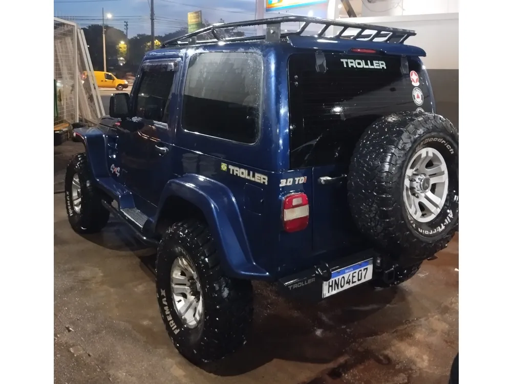 Troller T-4