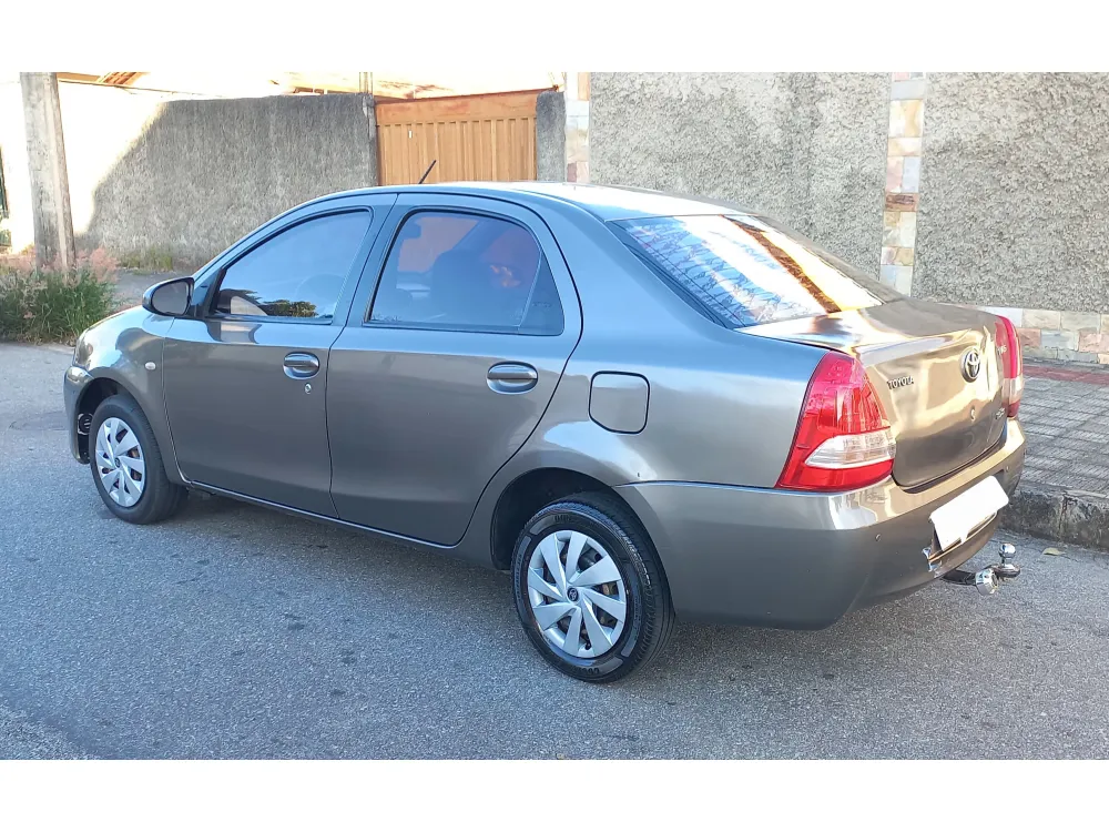 Toyota ETIOS