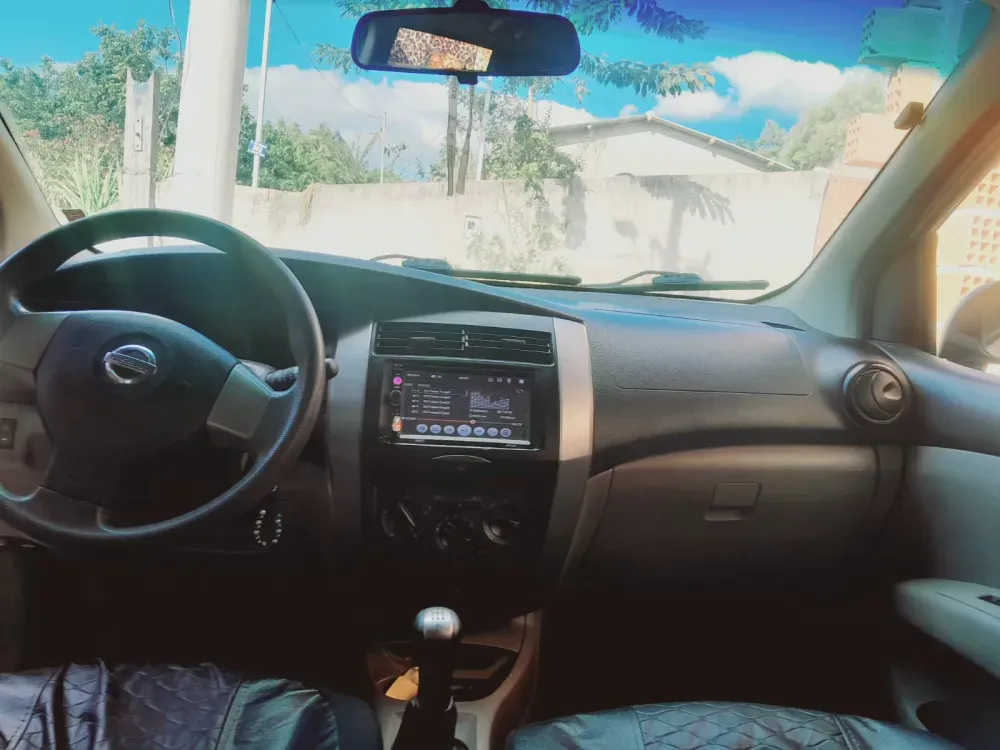 Nissan LIVINA
