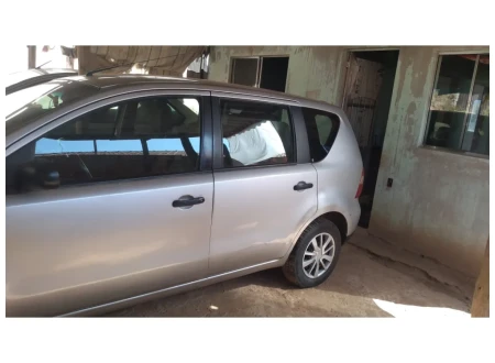 Nissan LIVINA