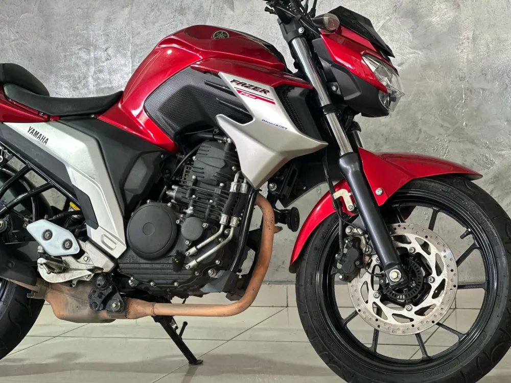 YAMAHA FZ25