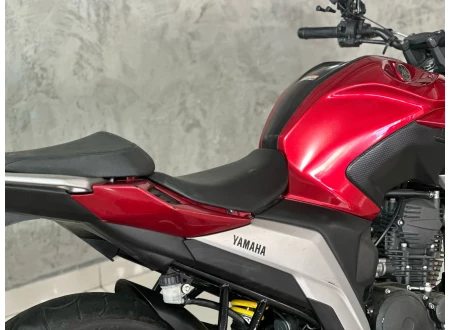 YAMAHA FZ25