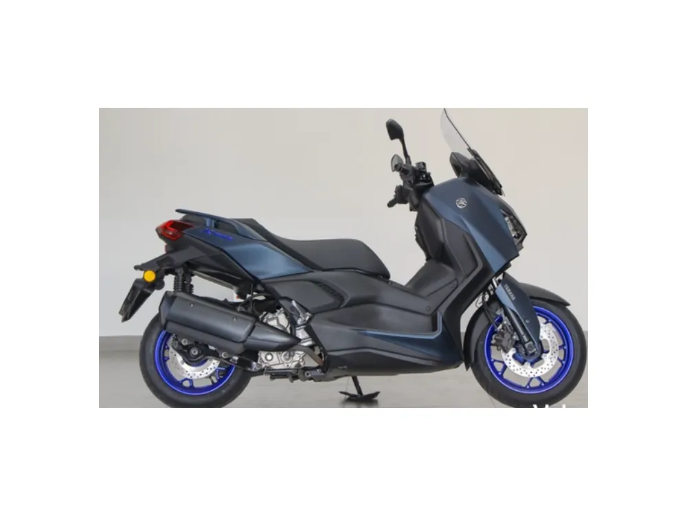 YAMAHA XMAX