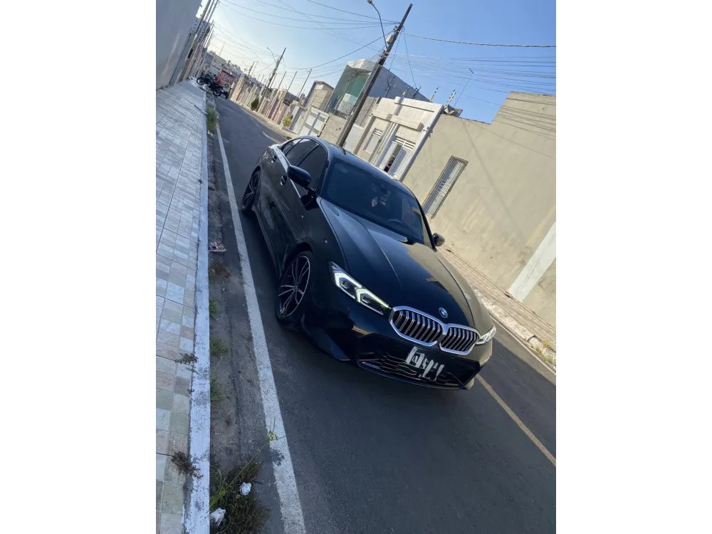 BMW 320i