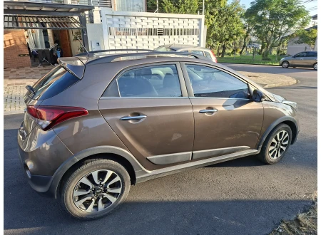 Hyundai HB20X