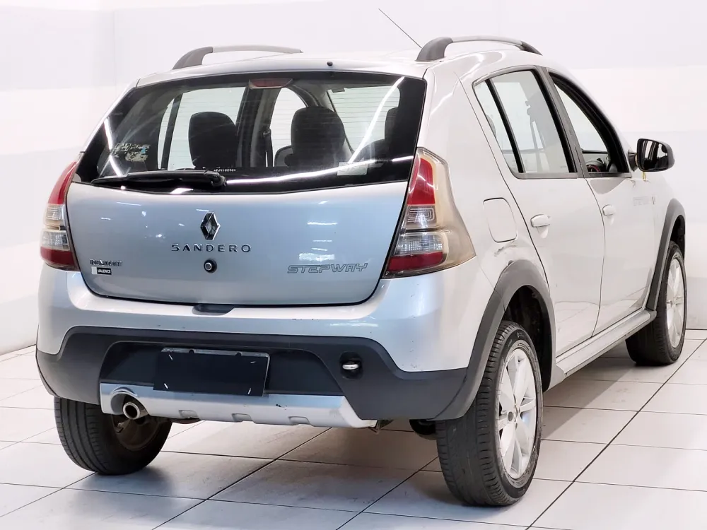 Renault SANDERO