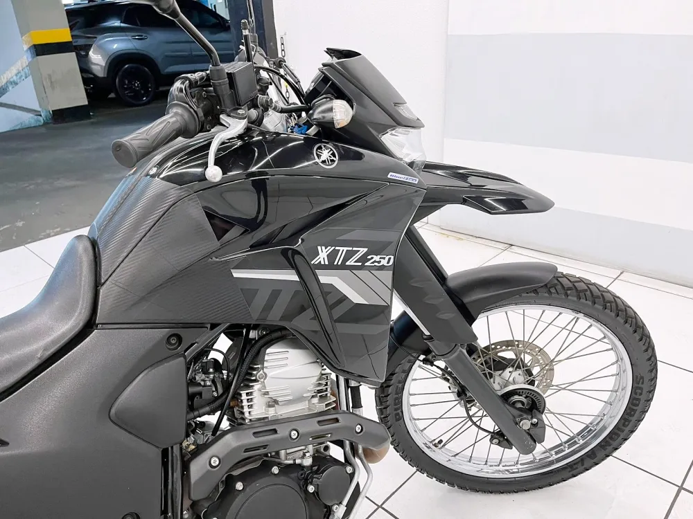 YAMAHA XTZ