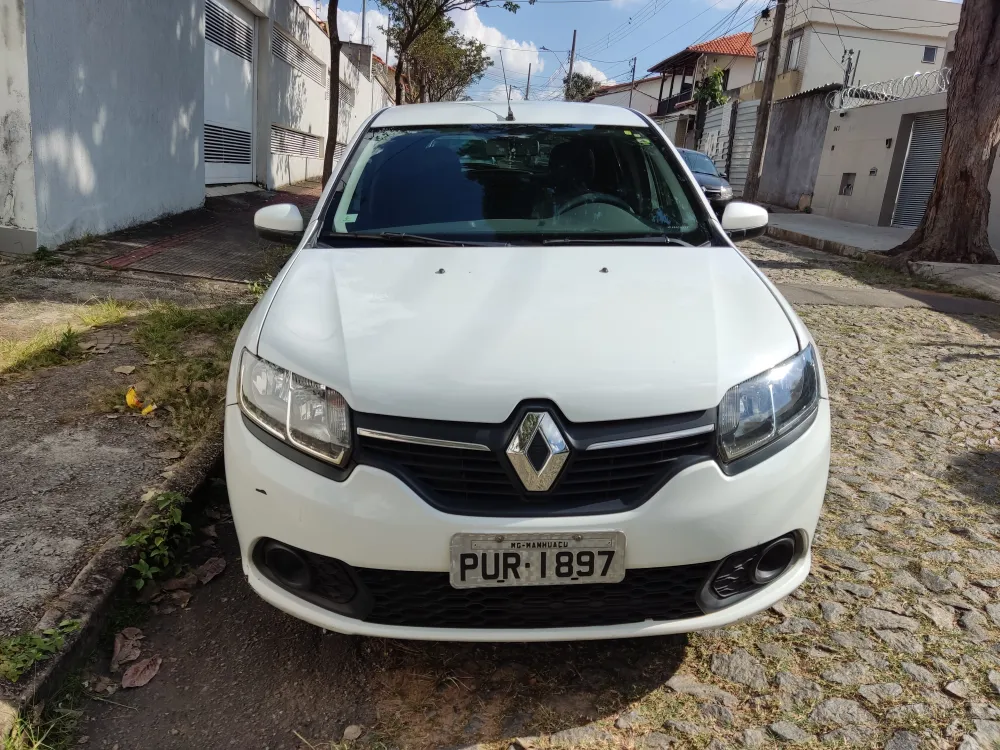 Renault SANDERO