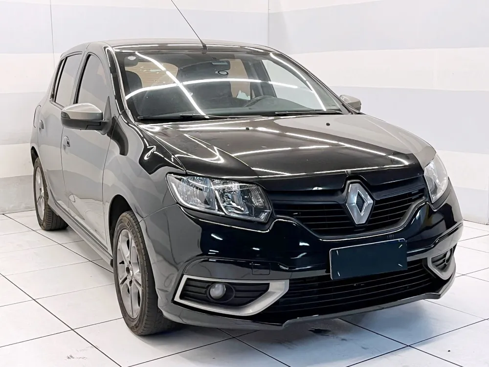 Renault SANDERO
