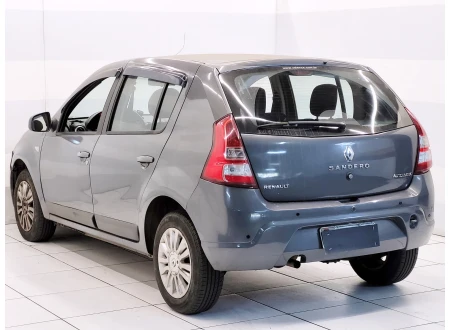 Renault SANDERO