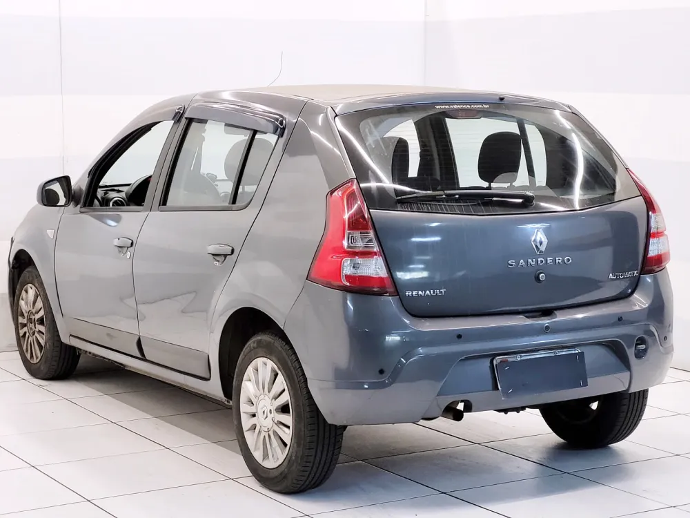 Renault SANDERO