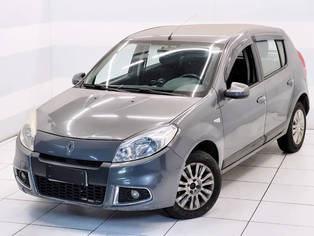 Renault SANDERO