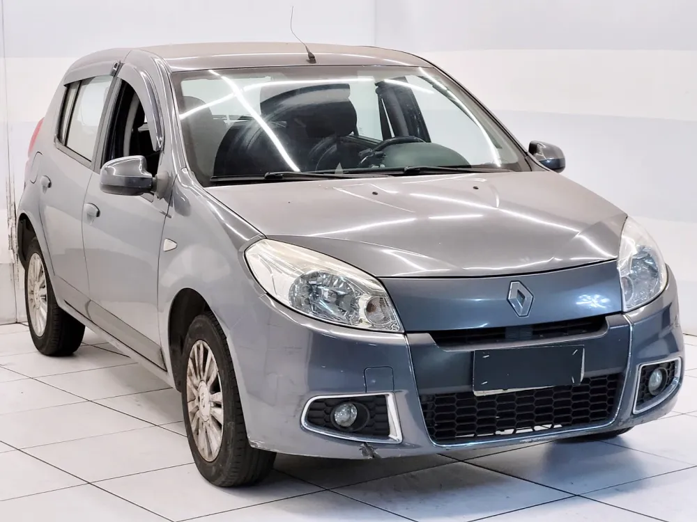 Renault SANDERO