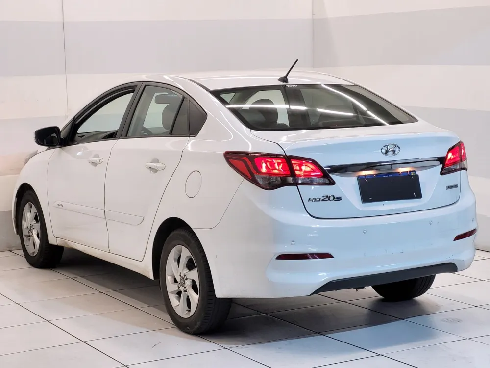 Hyundai HB20S