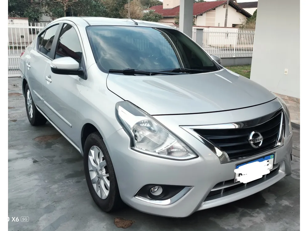 Nissan VERSA