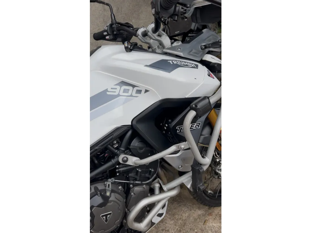 TRIUMPH TIGER