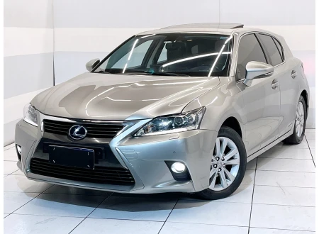 Lexus CT200h