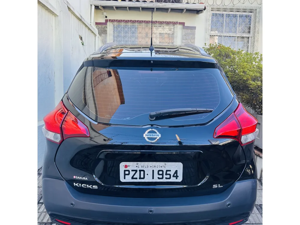 Nissan KICKS