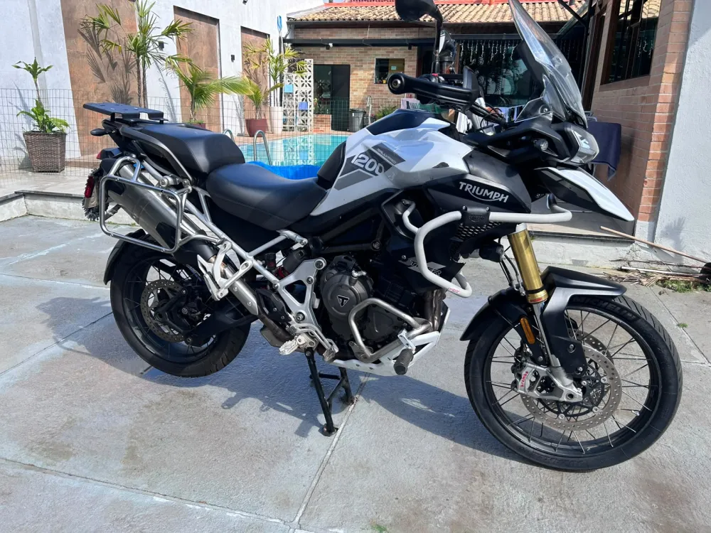 TRIUMPH TIGER