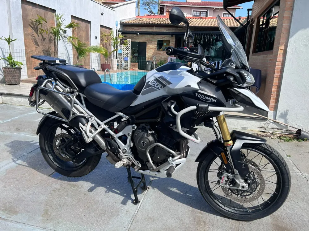 TRIUMPH TIGER